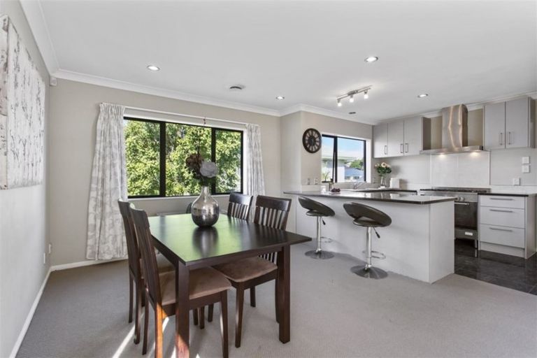 Photo of property in 48 Priestley Drive, Bucklands Beach, Auckland, 2014