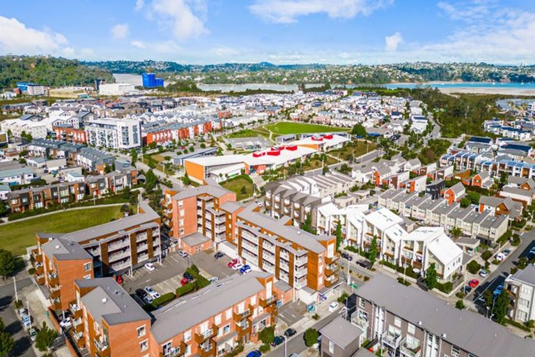 Photo of property in 203/160b Hobsonville Point Road, Hobsonville, Auckland, 0616