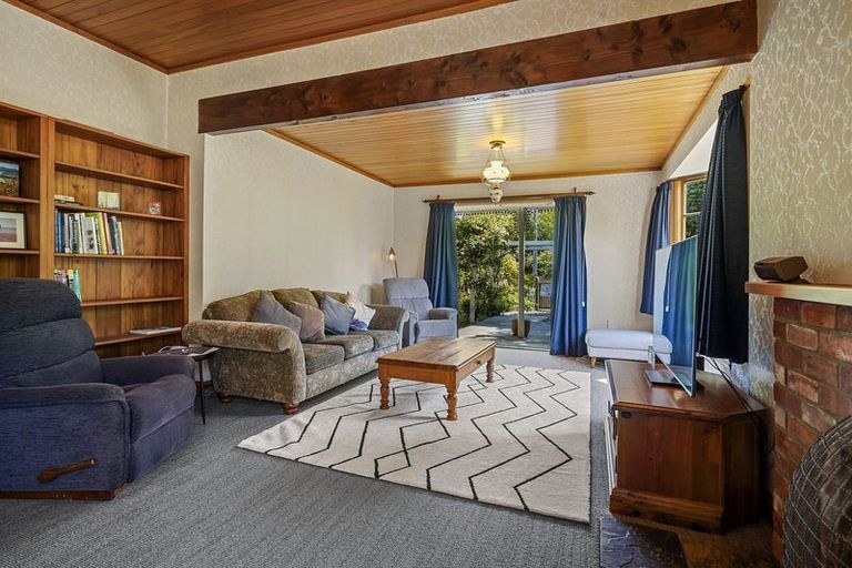 Photo of property in 15 Terrace Road, Leithfield, Amberley, 7481