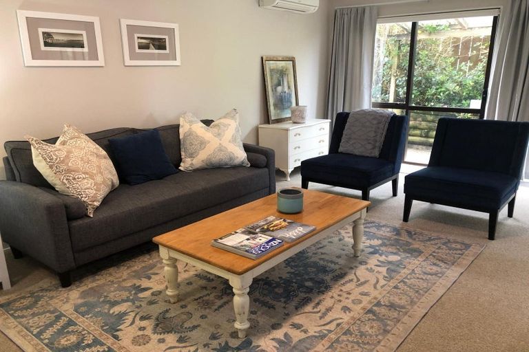Photo of property in 32 Rosario Crescent, Red Beach, 0932