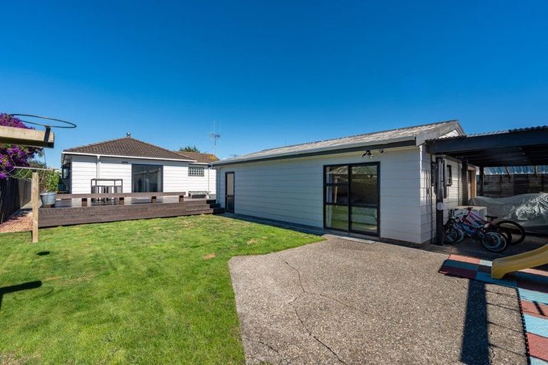 Photo of property in 18 Jasmine Avenue, Dinsdale, Hamilton, 3204