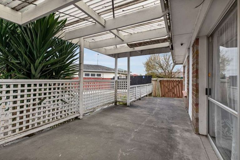 Photo of property in 11a Hill Crescent, Papakura, 2110