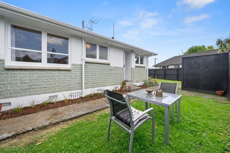 Photo of property in 9f1- Brown Street, Wallaceville, Upper Hutt, 5018