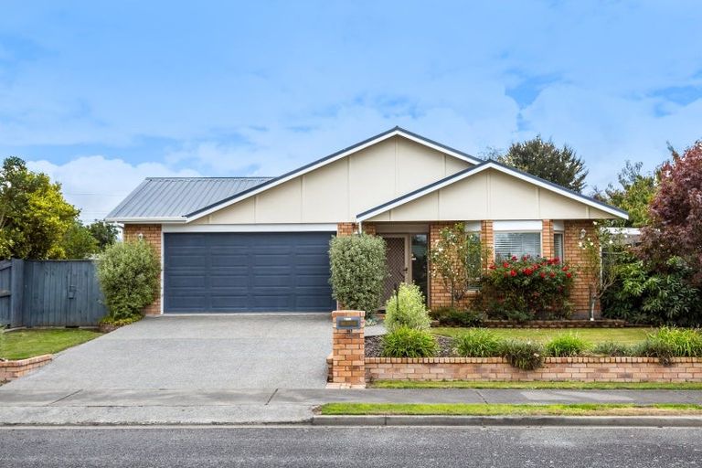 Photo of property in 2 Joan Allen Lane, Masterton, 5810