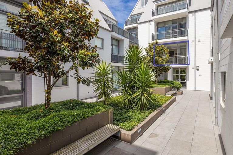 Photo of property in 10/41 Cambridge Terrace, Christchurch Central, Christchurch, 8013
