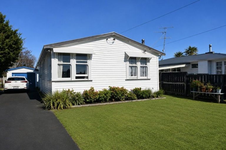 Photo of property in 97 Broadway, Carterton, 5713