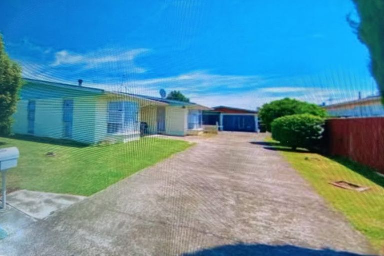 Photo of property in 53 Featherston Street, Levin, 5510