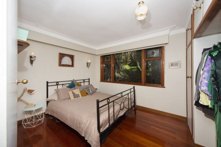 Photo of property in 69 Kohu Road, Titirangi, Auckland, 0604