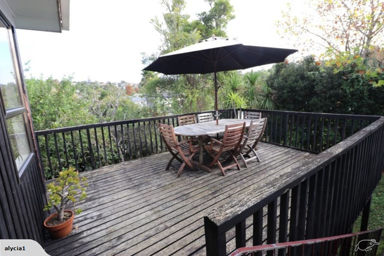 Photo of property in 5 Foley Place, Torbay, Auckland, 0632