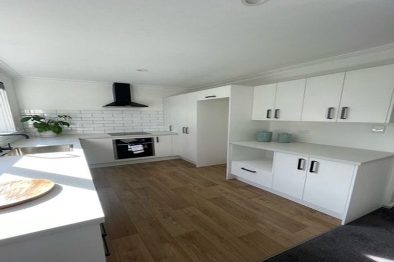 Photo of property in 427 Avonhead Road, Avonhead, Christchurch, 8042
