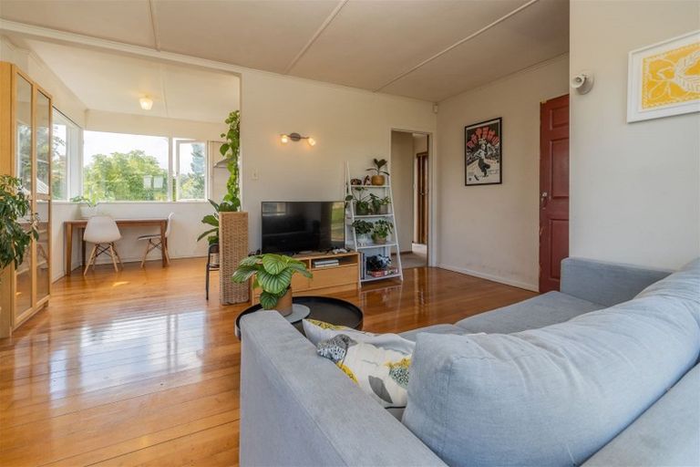Photo of property in 19a Beverly Place, New Lynn, Auckland, 0600
