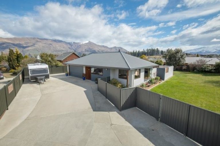 Photo of property in 51 Mount Iron Drive, Wanaka, 9305
