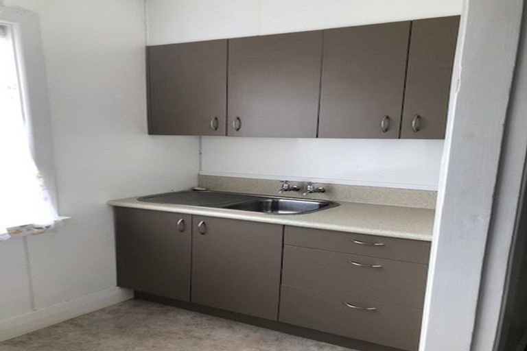 Photo of property in 186 Edgeware Road, Edgeware, Christchurch, 8013