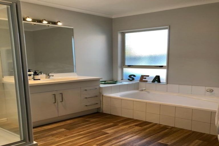 Photo of property in 10 Monterey Key, Papamoa Beach, Papamoa, 3118