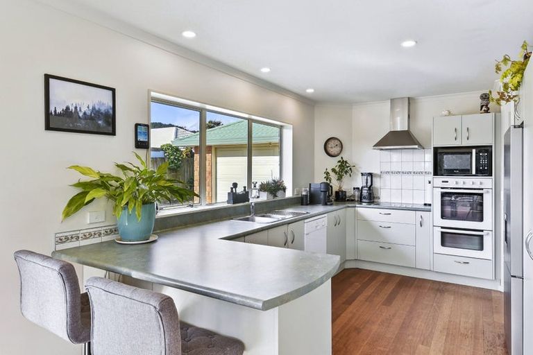 Photo of property in 114d Arawhata Road, Paraparaumu, 5032