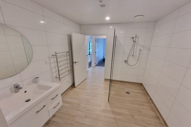 Photo of property in 307/9 East Street, Papakura, 2110