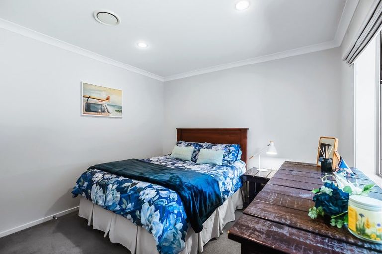 Photo of property in 90 Dalmore Way, Acacia Bay, Taupo, 3385