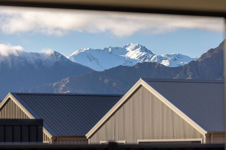 Photo of property in 21 Dunn Street, Lake Hawea, 9382