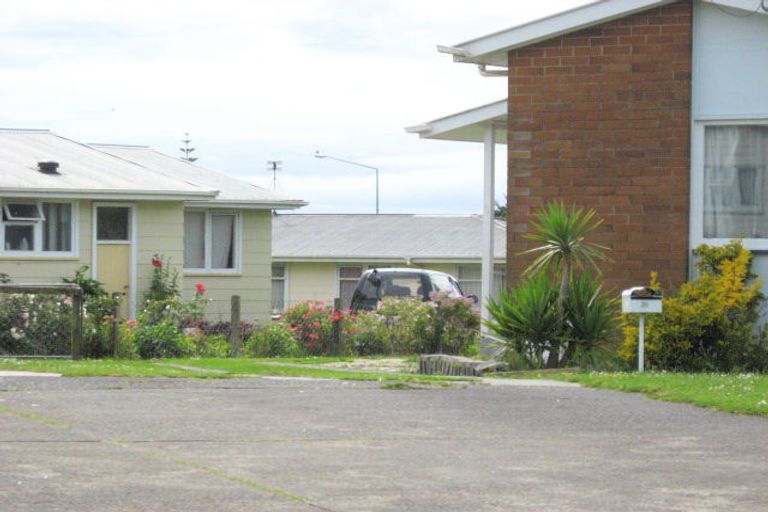 Photo of property in 24 Ilford Crescent, Mangere, Auckland, 2022