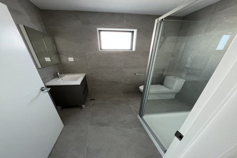 Photo of property in 10 Hema Road, Hobsonville, Auckland, 0616