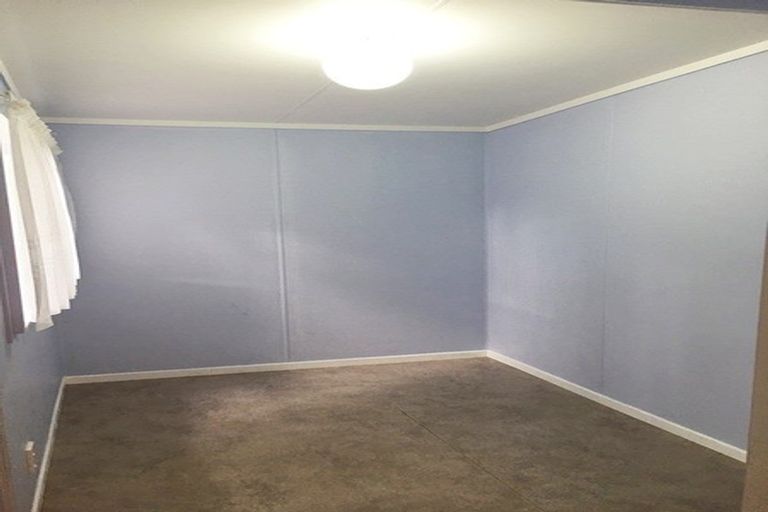 Photo of property in 85 Girrahween Drive, Totara Vale, Auckland, 0629