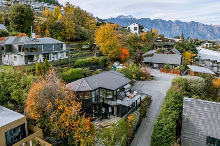 Photo of property in 13 Malaghan Street, Queenstown, 9300
