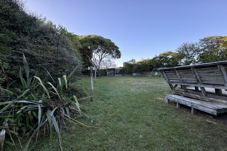 Photo of property in 8 Mahoe Street, Otaki Beach, Otaki, 5512