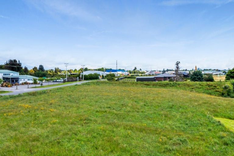 Photo of property in 12 Kapehu Road, Silverdale, 0932