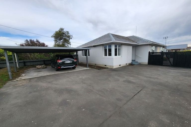 Photo of property in 176 Springs Road, Hornby, Christchurch, 8042