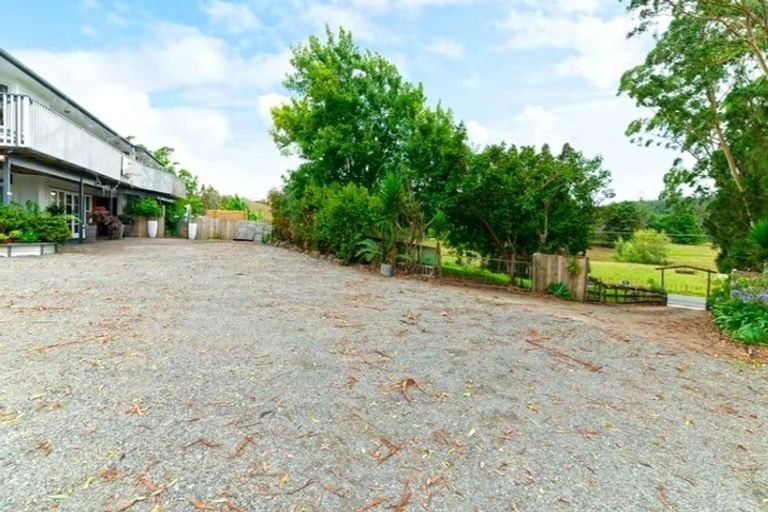 Photo of property in 449 Pine Valley Road, Dairy Flat, Silverdale, 0992