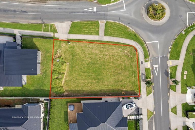 Photo of property in 2 Orawahi Road, Glenbrook, 2681