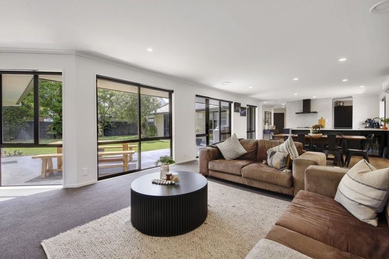 Photo of property in 31 Woodglen Drive, Woodend, 7610