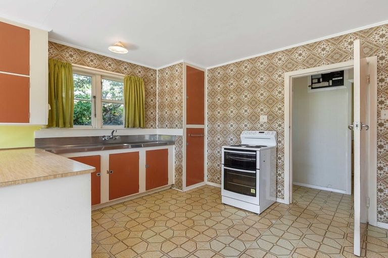 Photo of property in 243 Main Road, Tawa, Wellington, 5028