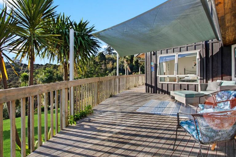 Photo of property in 16 Ao Marama Place, Kerikeri, 0294