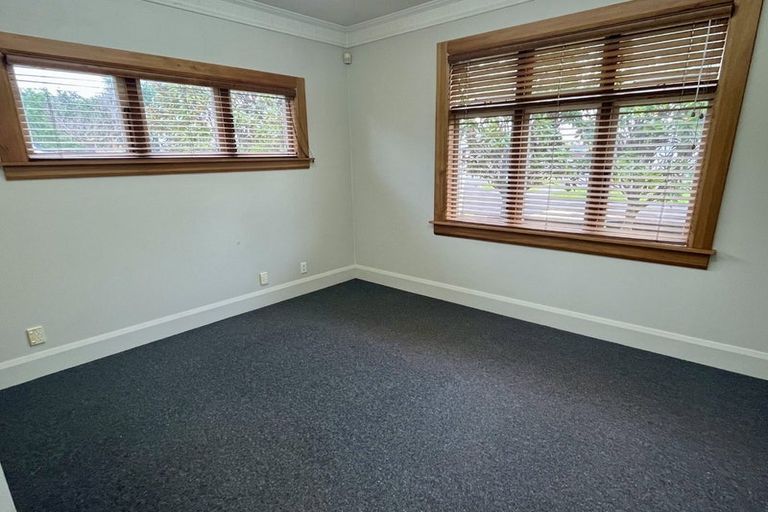 Photo of property in 58 Rangitane Street, Palmerston North, 4414