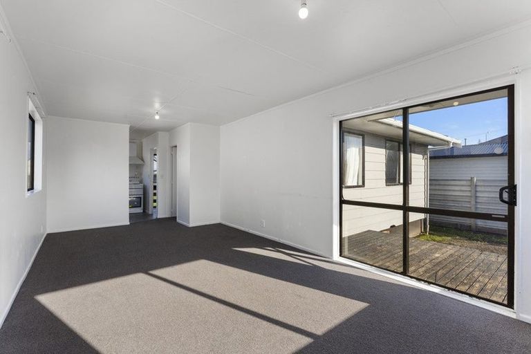 Photo of property in 201 Puriri Street, Castlecliff, Whanganui, 4501