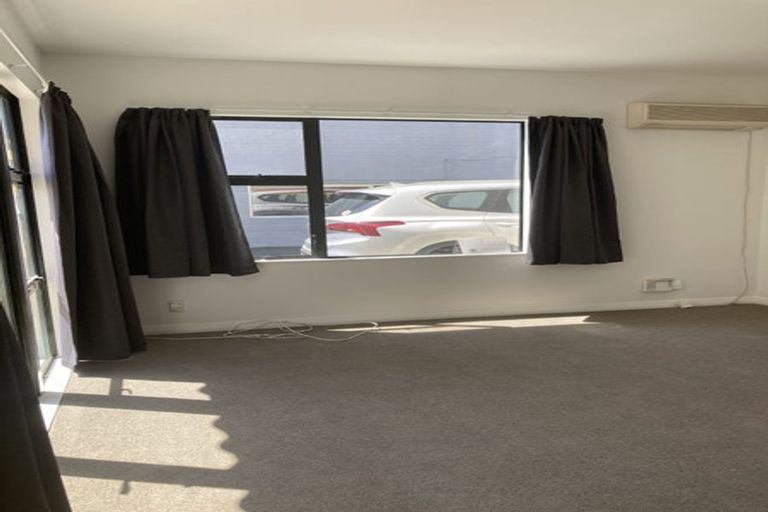 Photo of property in Victoria Town Houses, 1/219 Victoria Street, Te Aro, Wellington, 6011