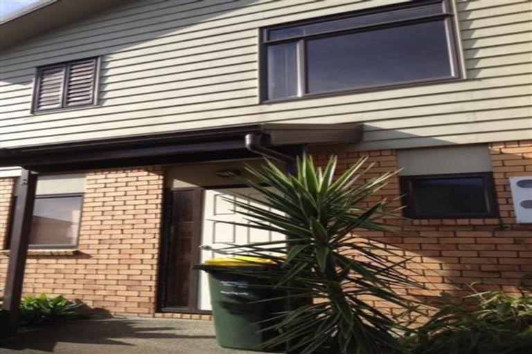 Photo of property in 10/45 Secoia Crescent, Mangere, Auckland, 2022