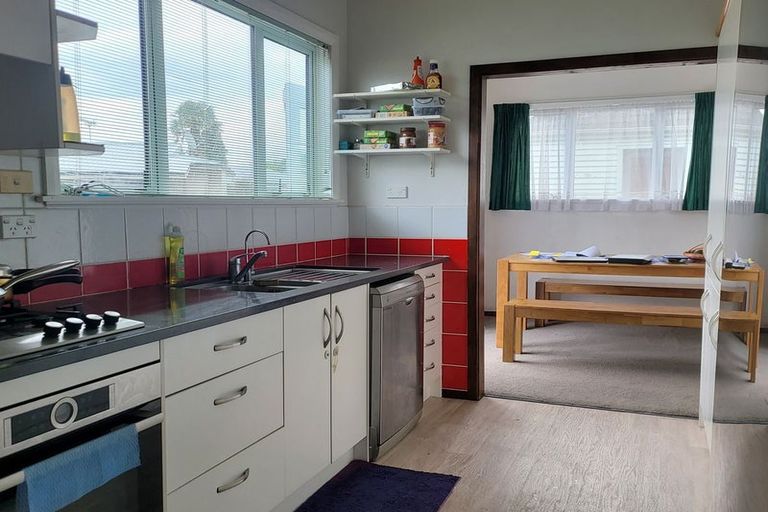 Photo of property in 12 Bains Avenue, Hamilton East, Hamilton, 3216