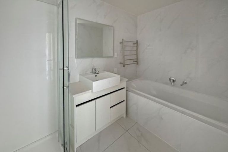 Photo of property in 39b Soaring Bird Drive, Takanini, 2112