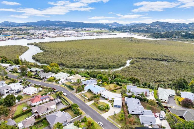 Photo of property in 8 George Point Road, Onerahi, Whangarei, 0110