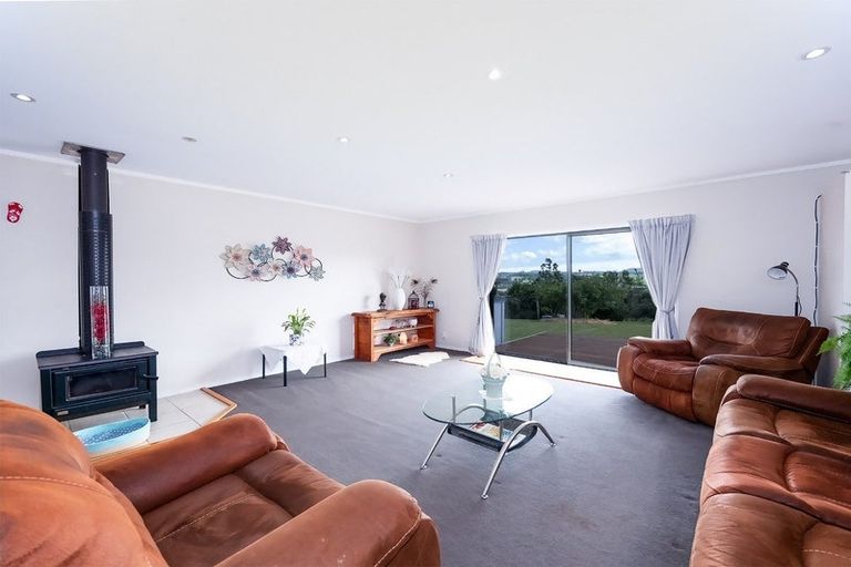 Photo of property in 10 Montrose Road, Kerikeri, 0293