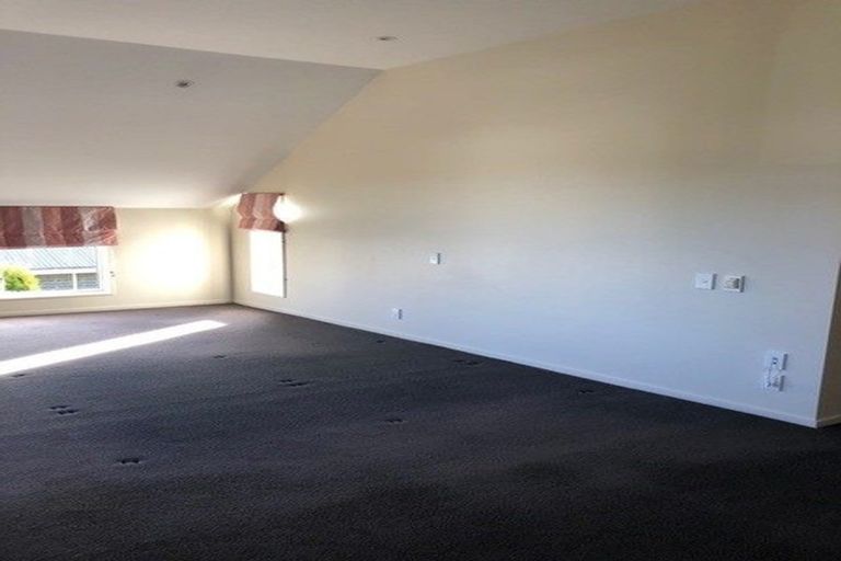 Photo of property in 12 Devonport Lane, St Albans, Christchurch, 8014