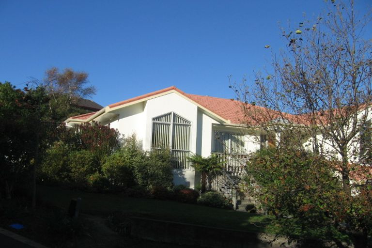 Photo of property in 20 Saunders Close, Whitby, Porirua, 5024