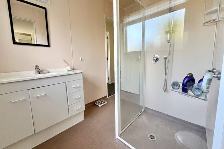 Photo of property in 4 Allman Drive, Coromandel, 3506