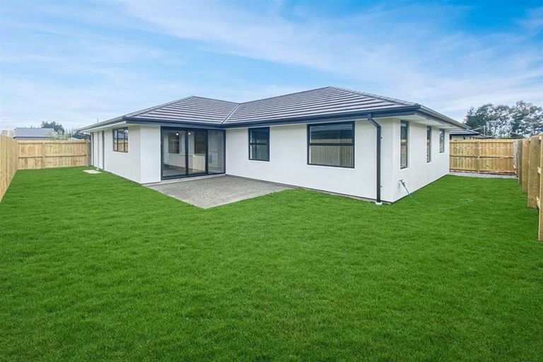 Photo of property in 20 Dallimore Drive, Belfast, Christchurch, 8051