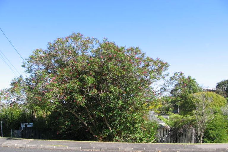 Photo of property in 2/40 Killarney Avenue, Torbay, Auckland, 0630