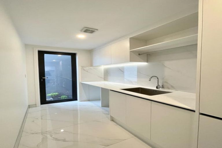 Photo of property in 43 Waller Avenue, Bucklands Beach, Auckland, 2012