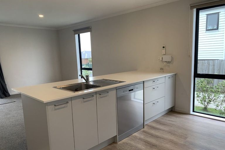 Photo of property in 10b Rosier Road, Glen Eden, Auckland, 0602