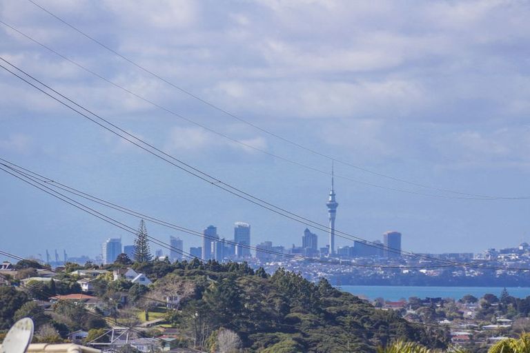 Photo of property in 49 Garton Drive, Massey, Auckland, 0614